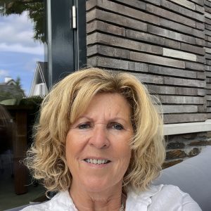 Helga  van der Voorn