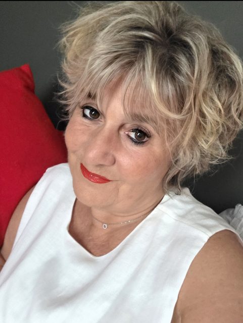 Esther Van Straaten